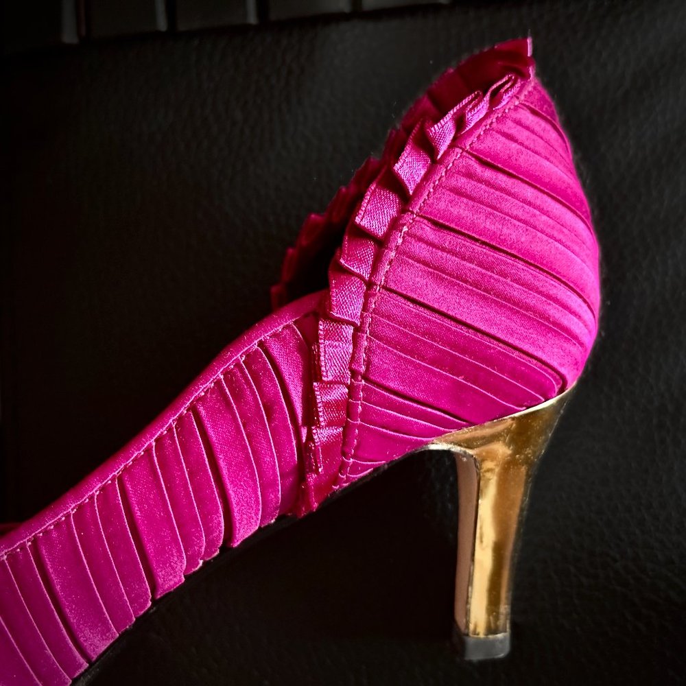 Pink & Gold Heels - Picture 2 of 3